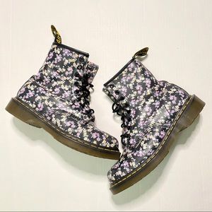 DR. MARTENS 1460 FLORAL BOOT
